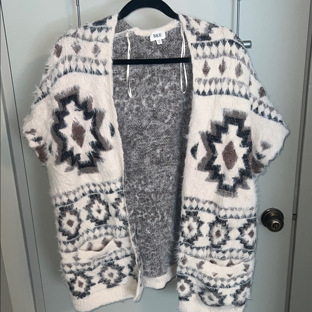 Buckle Women's Patterned Cardigan - Cream and Brown